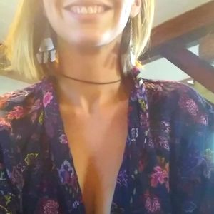 Floreat size medium silky pajamas